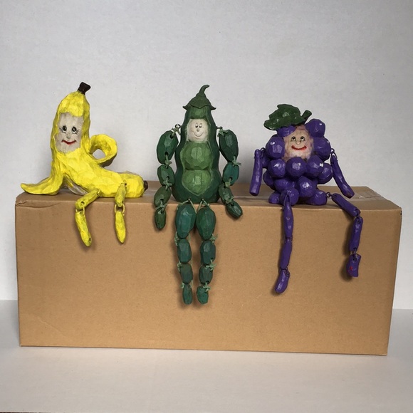 Accents Vintage Anthropomorphic Fruit Vegetable Shelf Sitters Resin